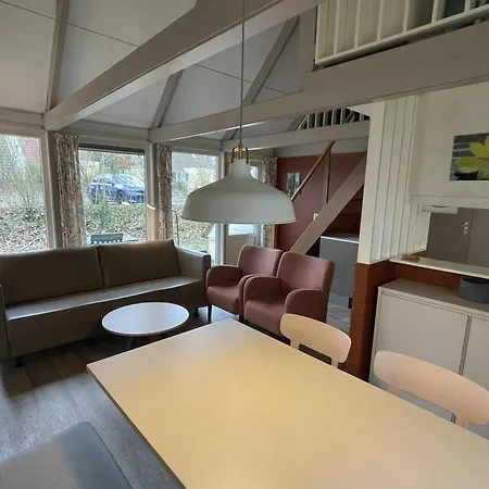 Bungalowpark - Alpha 77 *